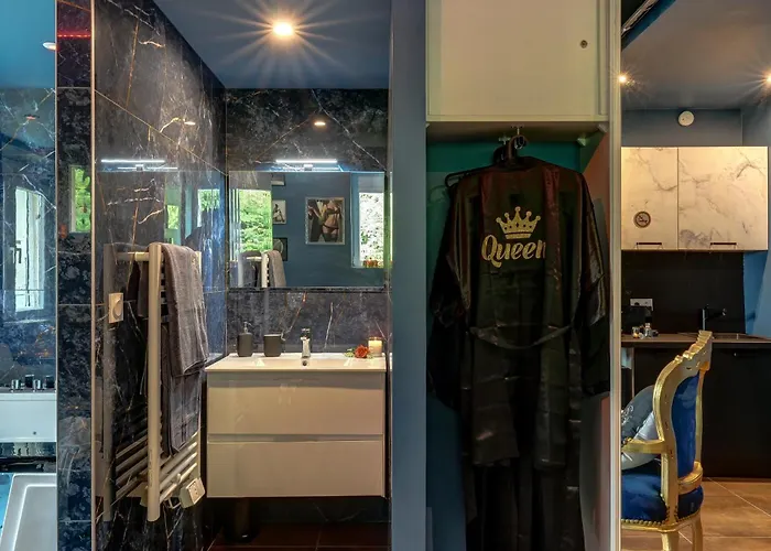 Queen & King, Petit Cocon Chic * Meyzieu