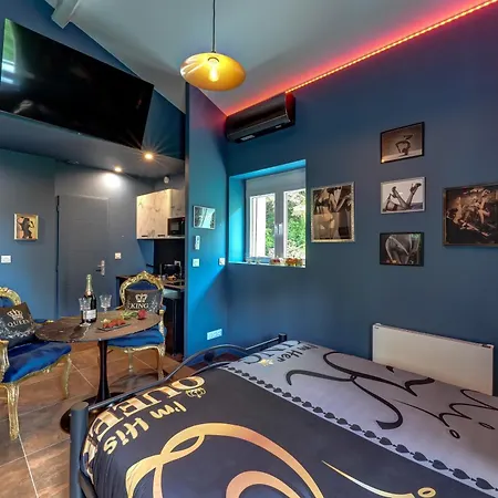 Appartement Queen & King, Petit Cocon Chic Meyzieu